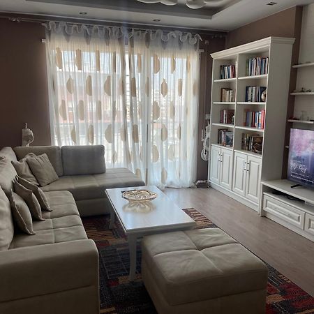 Anna'S Apartment 2 Тирана Екстер'єр фото