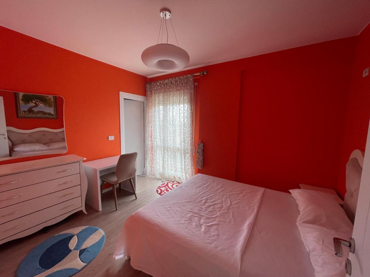 Anna'S Apartment 2 Тирана Екстер'єр фото